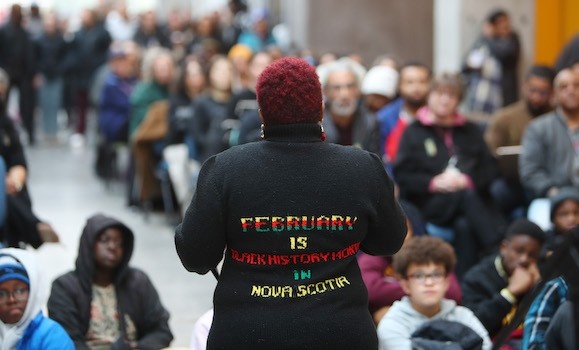 1894年，安大略省安大略省阿姆斯特堡的Dalhousie街上达尔豪酋街道上了。