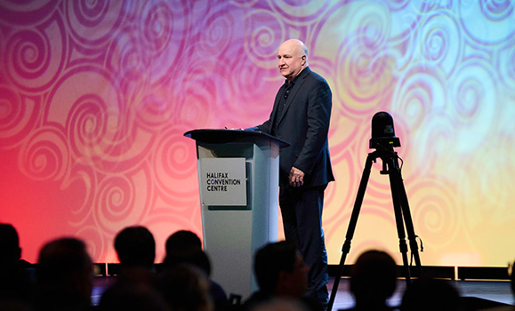 Dr. Jeff Dahn speaks at the Chamber Dinner