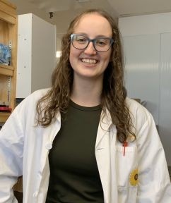 Jessica (Jess) Latimer (she/her), graduate student in Biochemistry and Molecular Biology