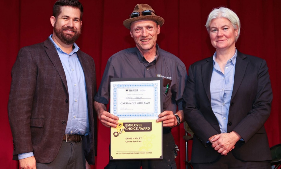 ErnieHadleyEmployeesChoiceAward