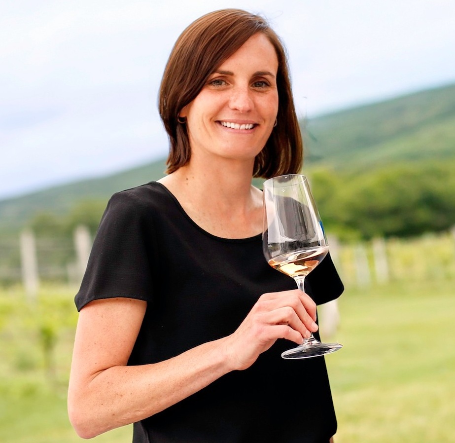 Ashley McConnell-Gordon Headshot