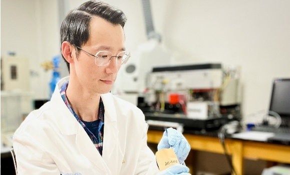 Dr. Weixi Shu
