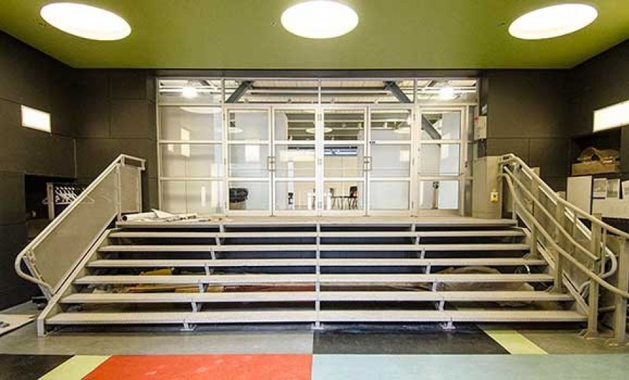 2a_lobby_stairs