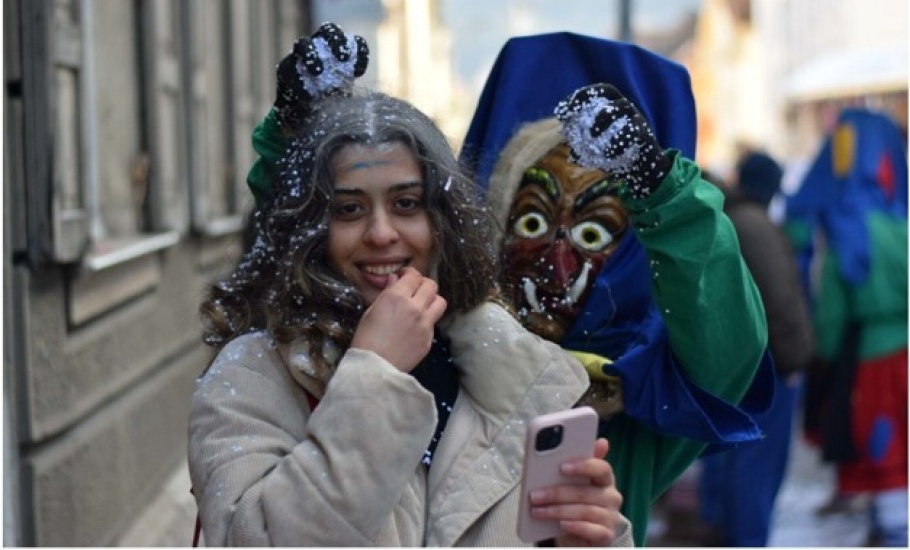 Sarah-Mask
