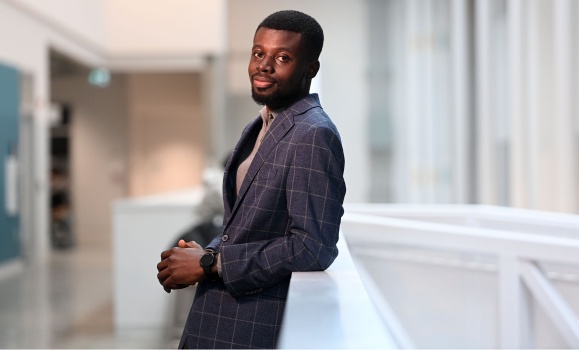 Designing Ice‑Resistant Wind Turbines Through Nature