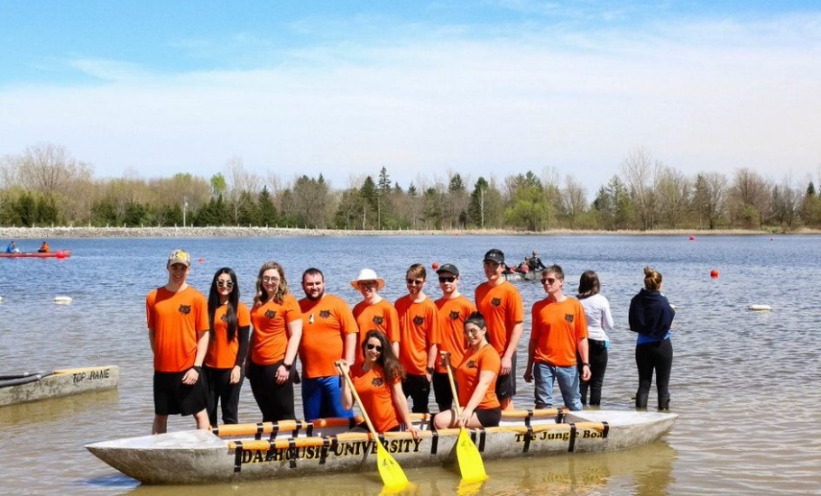Concrete_Canoe_Team