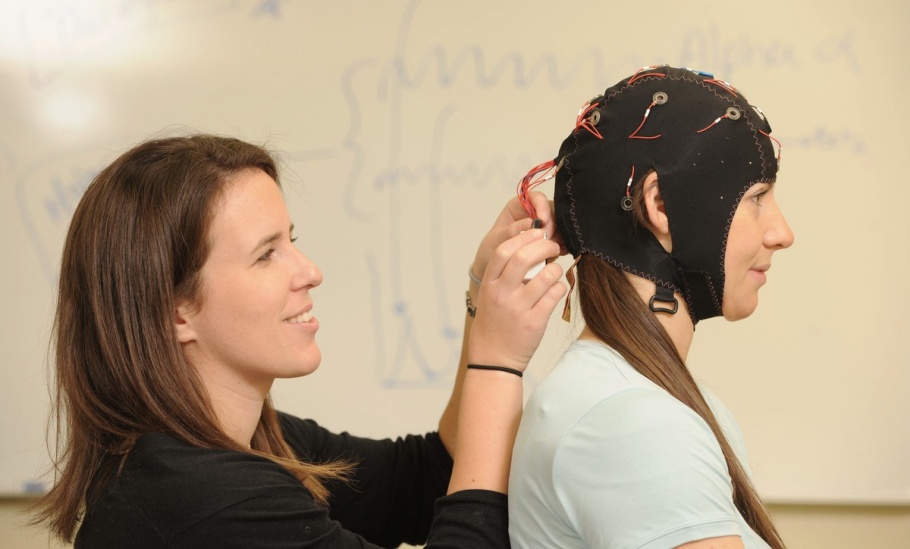 Kinesiology neyedli_shannonsideview