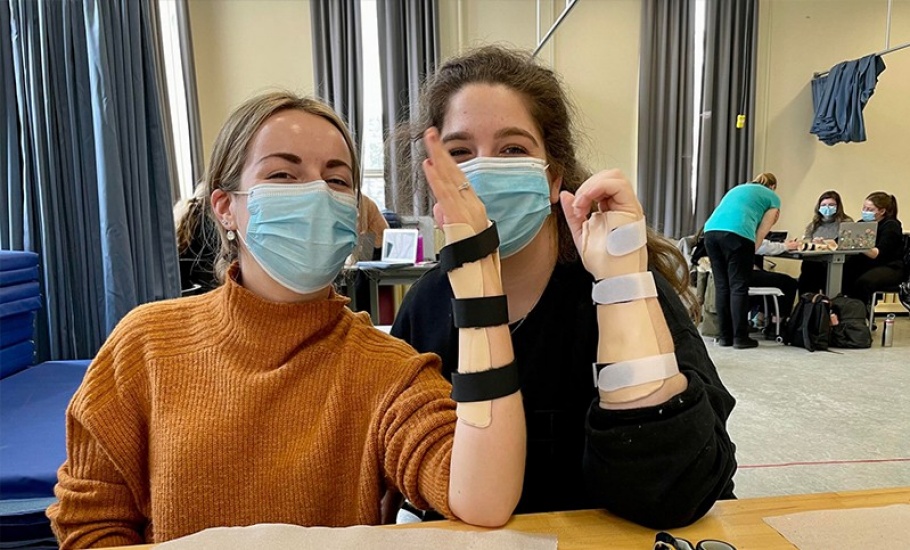 OT students - splinting Lab