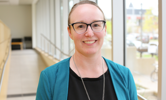 Dr. Caitlin McArthur