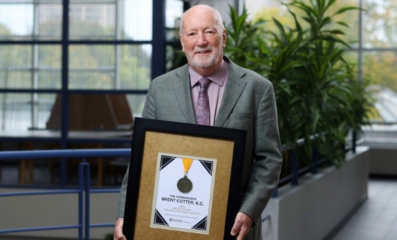 Brent Cotter Receives 2026 Weldon Award for Unselfish Public Service