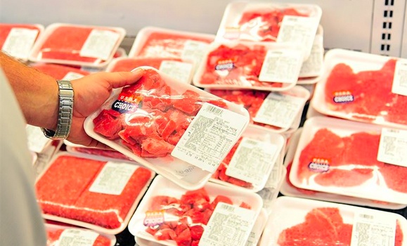 New Dal-led research questions preconceived notions about the health impacts of red and processed meats. (Creative Commons image)