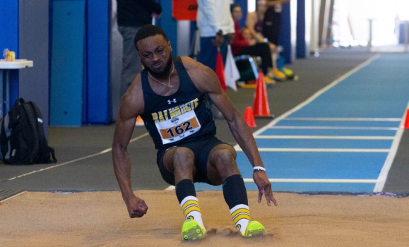 Track athlete and engineering student Tobi Oshikoya won a gold medal in the triple jump at the AUS championship at the end of February. (Provided photo) Track athlete and engineering student Tobi Oshikoya won a gold medal in the triple jump at the AUS championship at the end of February. (Provided photo)