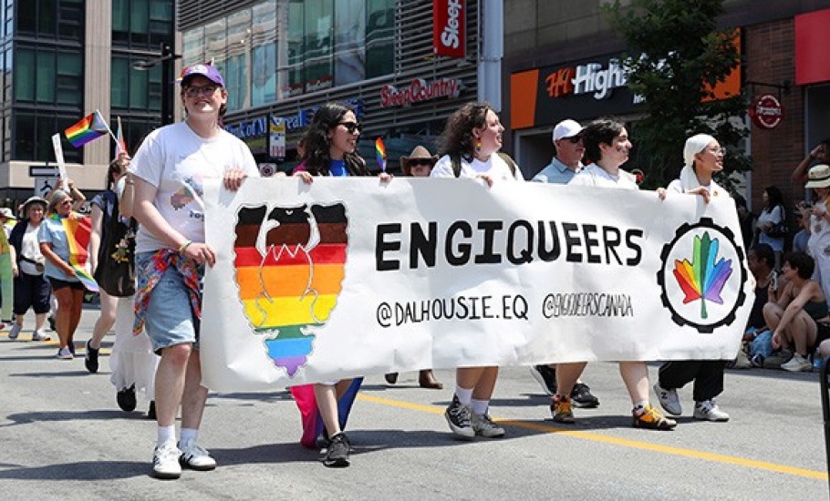 dal-pride-parade-26