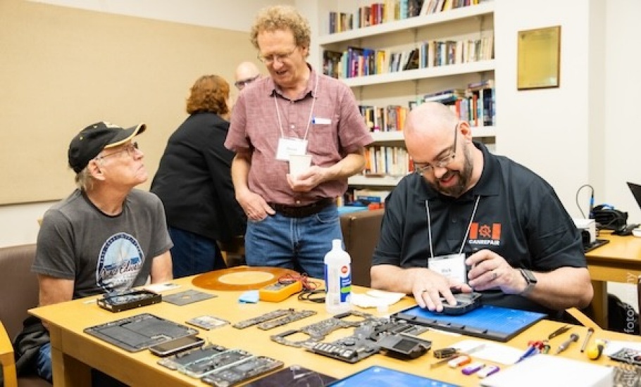 right-to-repair-repair-cafe